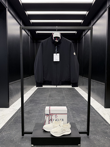 Shopping bag from Scarlettluxury