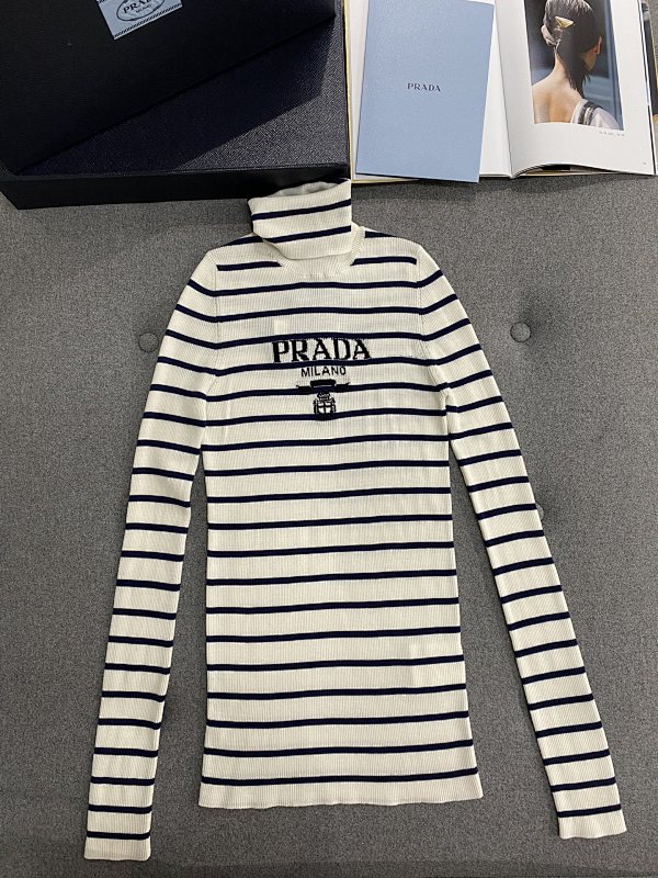 Sweater from Scarlettluxury