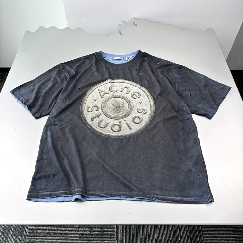 Tee from Scarlettluxury