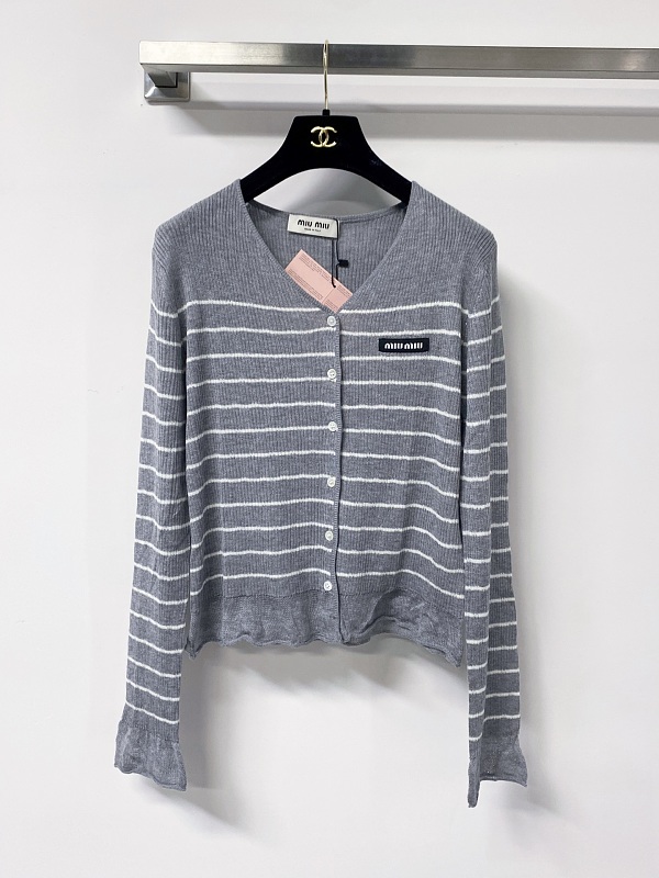 Sweater from Scarlettluxury