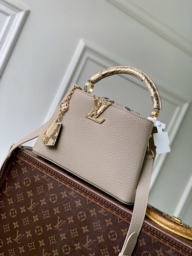 Crossbody bag from Scarlettluxury