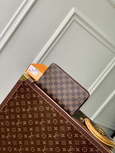 Wallet from Scarlettluxury