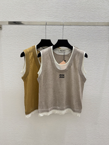 Sweater from Scarlettluxury