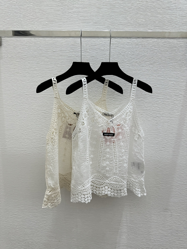 Sweater from Scarlettluxury