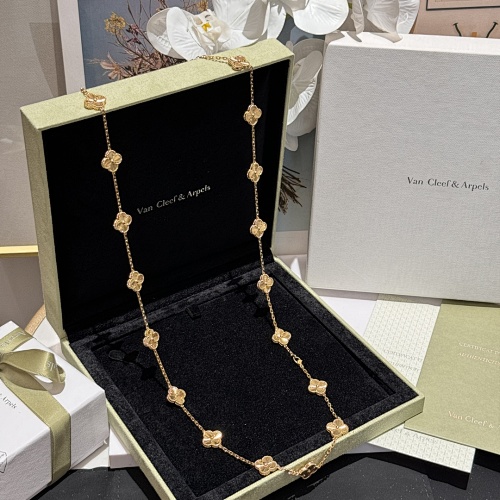 Necklace from Scarlettluxury