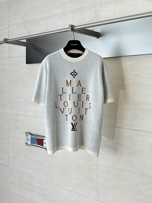 Sweater from Scarlettluxury