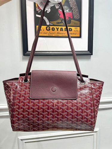 Goyard bag