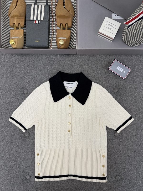 Sweater from Scarlettluxury
