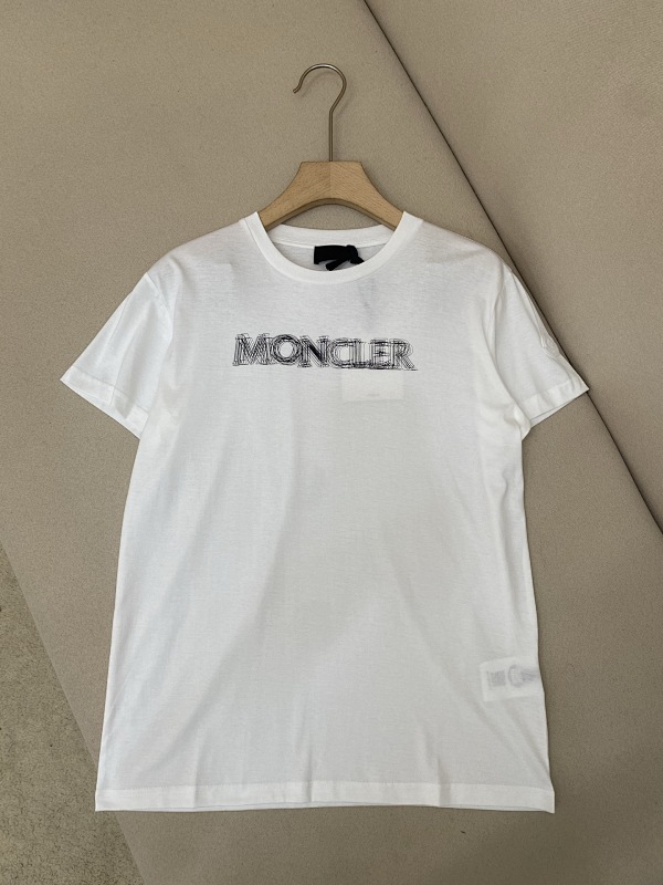 Tee from Scarlettluxury