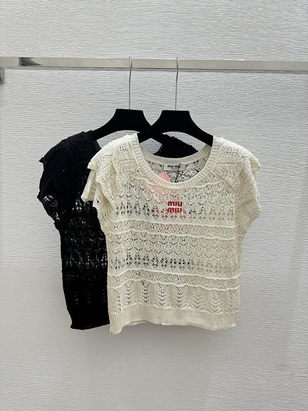 Sweater from Scarlettluxury