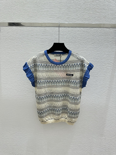 Sweater from Scarlettluxury