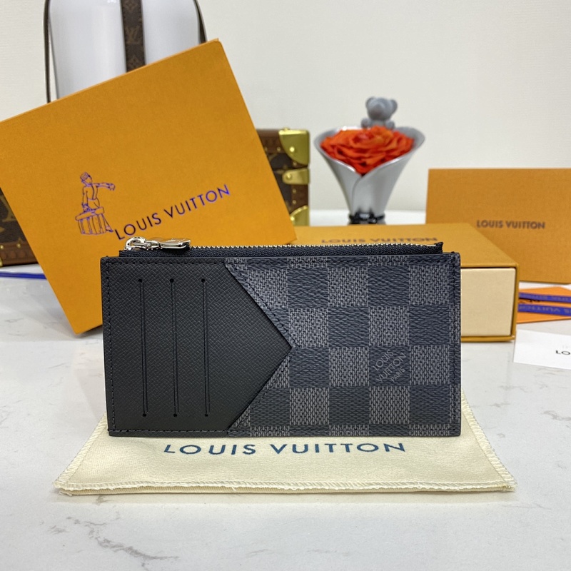 Card holder from Scarlettluxury
