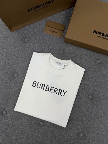 Tee from Scarlettluxury
