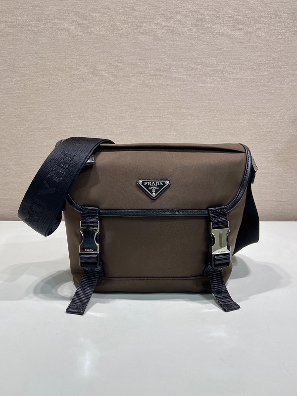 Messenger bag from Scarlettluxury