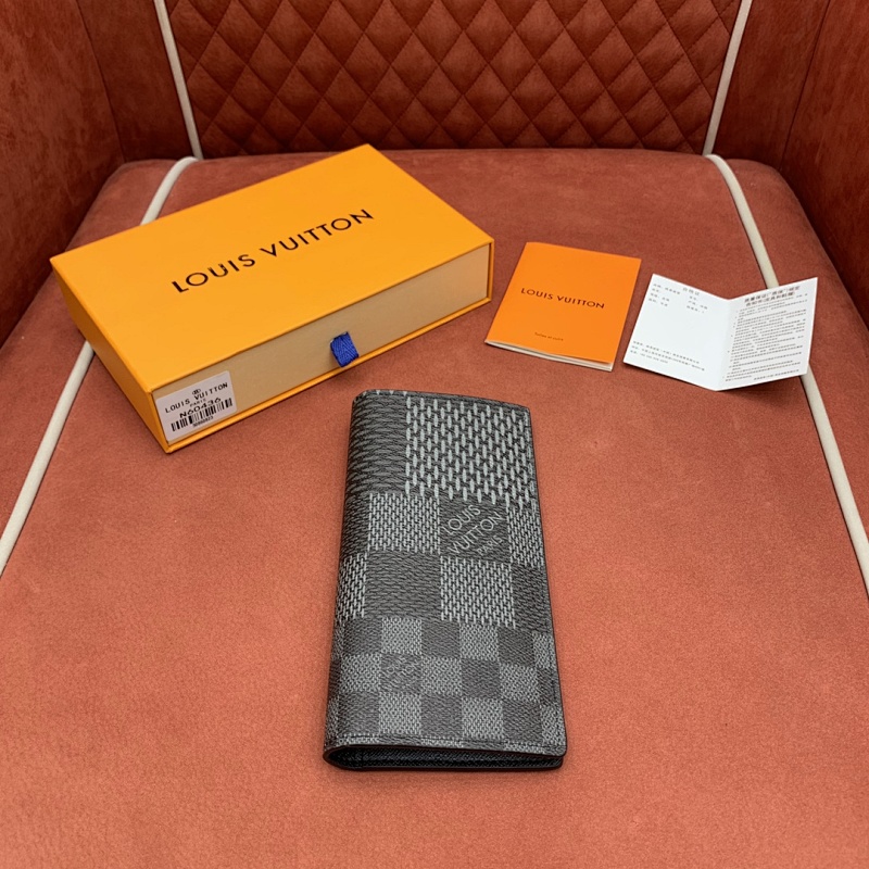 Louis Vuitton card holder