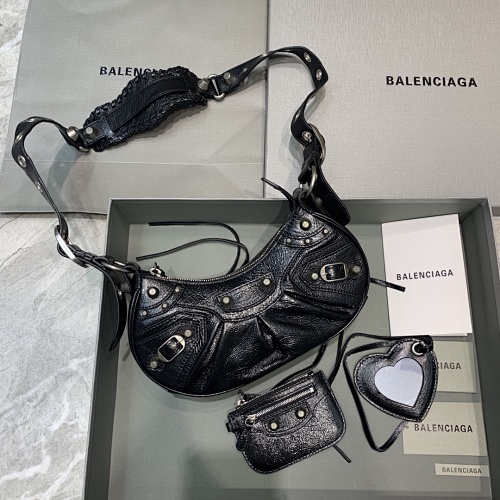 Balenciag Le Cagole