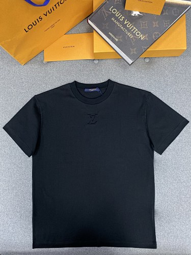 Tee from Scarlettluxury