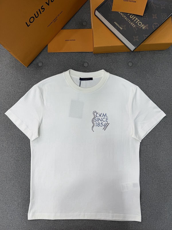 Tee from Scarlettluxury