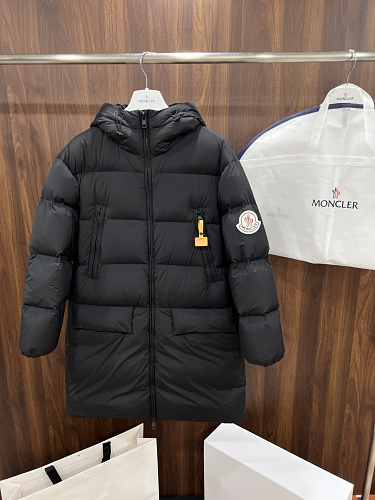 Down jacket from Scarlettluxury