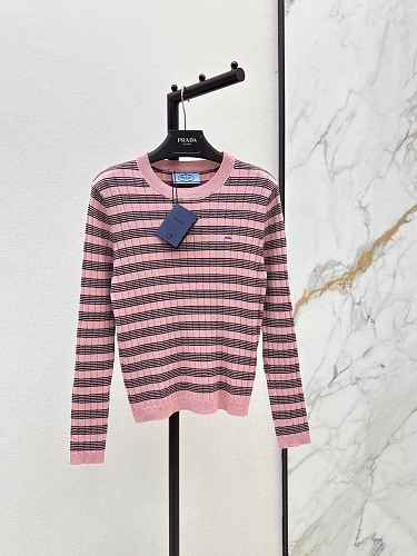 Sweater from Scarlettluxury