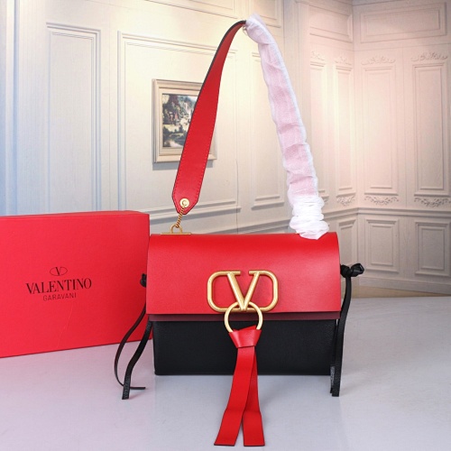 Valentino Garavani E W Vring