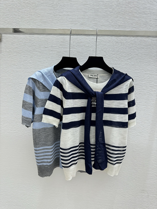 Sweater from Scarlettluxury