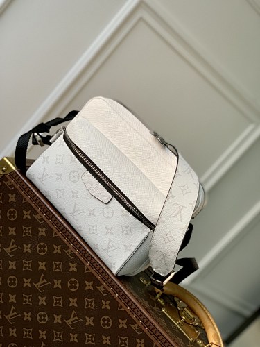 Louis Vuitton messenger bag