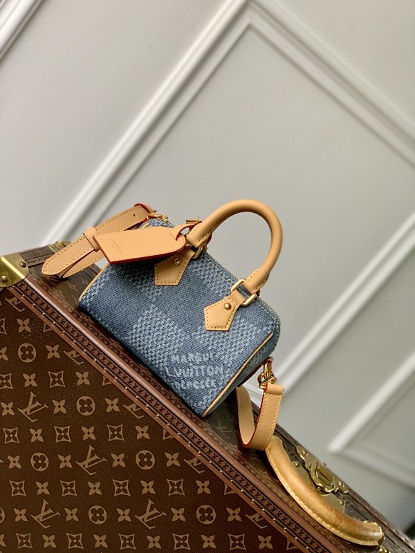 Crossbody bag from Scarlettluxury