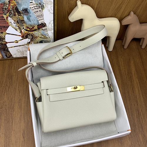 Kelly Messenger