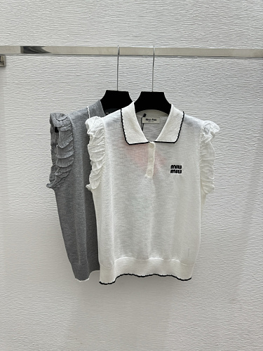 Sweater from Scarlettluxury
