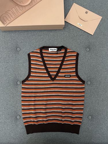 Sweater from Scarlettluxury