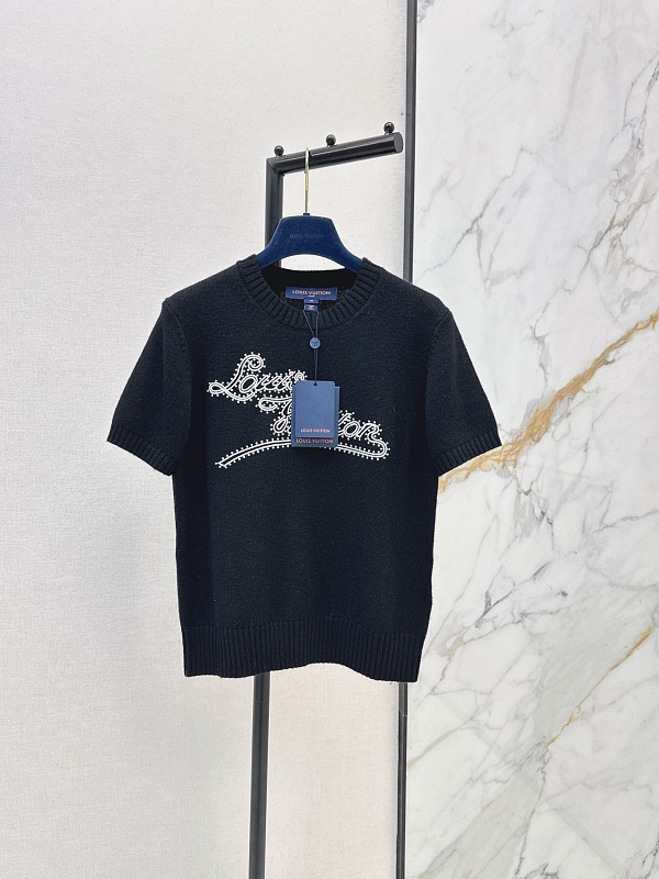 Sweater from Scarlettluxury