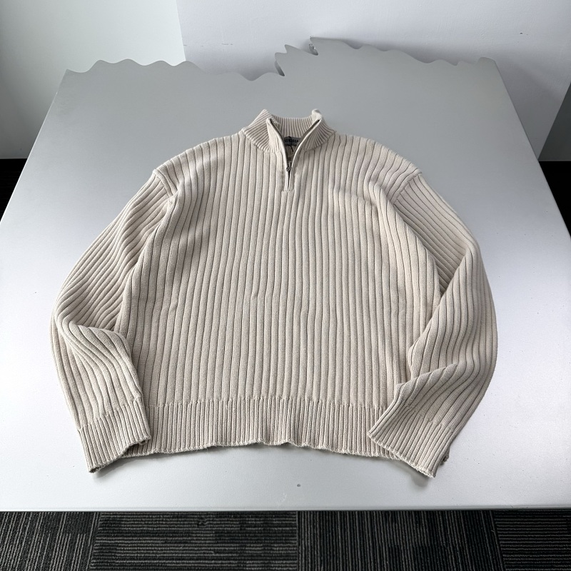 Sweater from Scarlettluxury
