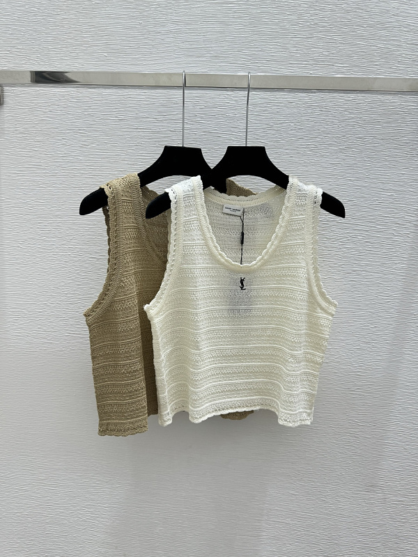 Sweater from Scarlettluxury