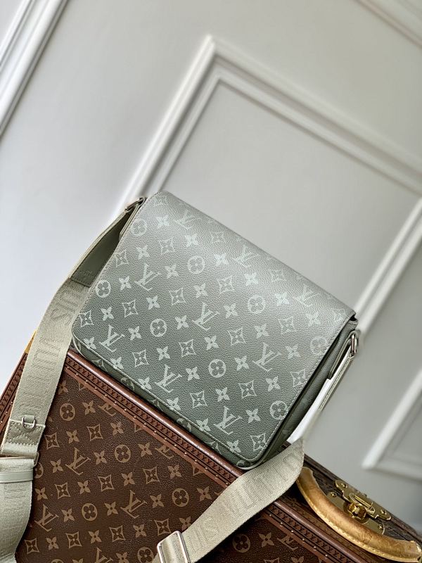 Louis Vuitton messenger bag