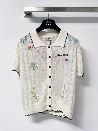 Tee from Scarlettluxury
