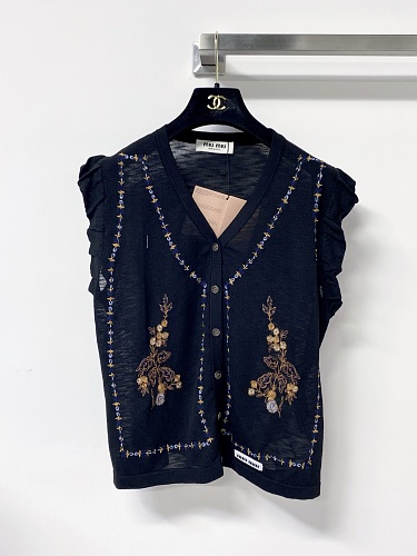 Vest from Scarlettluxury