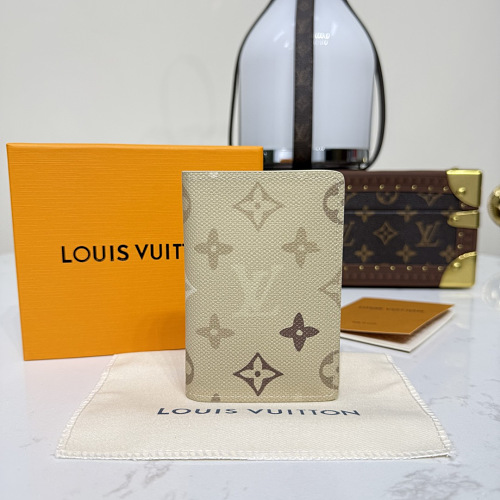 Louis Vuitton card holder