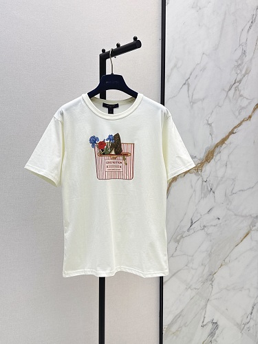 Tee from Scarlettluxury