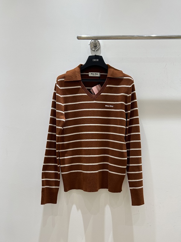 Sweater from Scarlettluxury