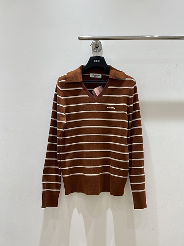 Sweater from Scarlettluxury