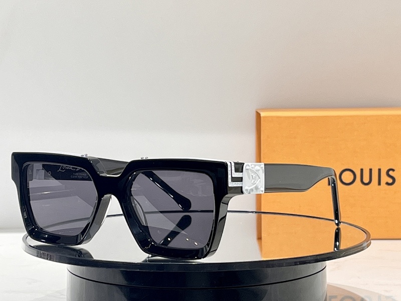 Louis Vuitton Loui Vuitto LV96006