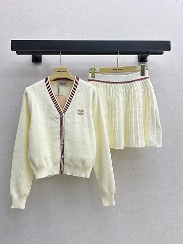 Sweater from Scarlettluxury