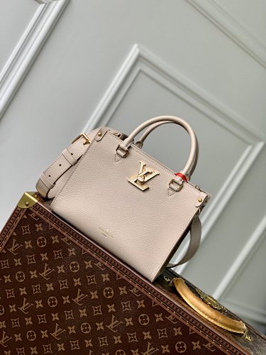 Crossbody bag from Scarlettluxury