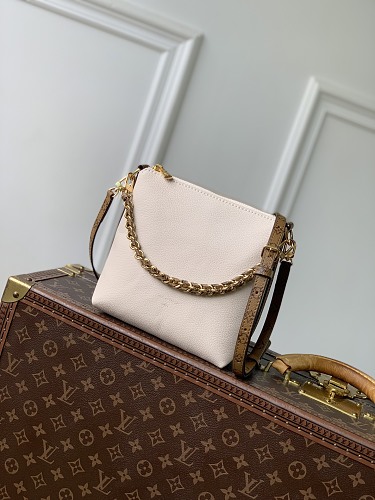 Crossbody bag from Scarlettluxury