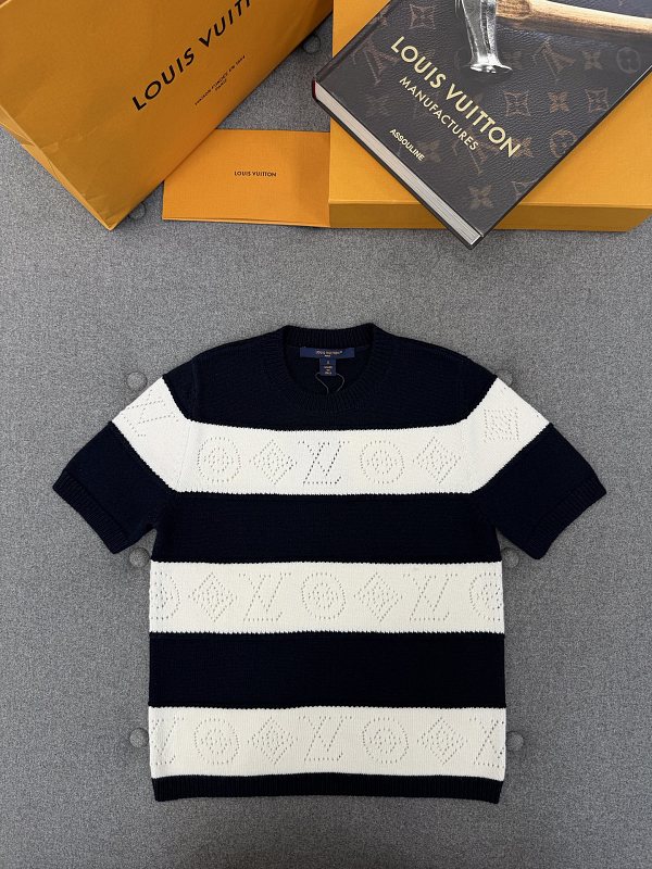 Sweater from Scarlettluxury