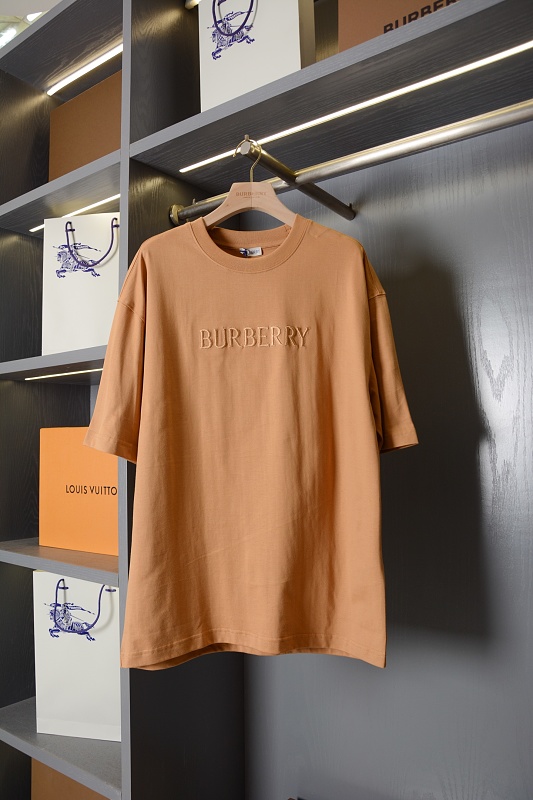 Tee from Scarlettluxury