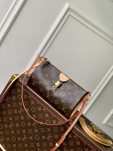 Louis Vuitton Pochette Tirette Monogram