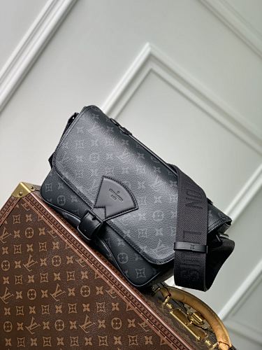 Louis Vuitton messenger bag