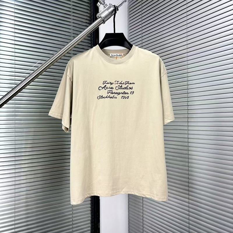 Tee from Scarlettluxury